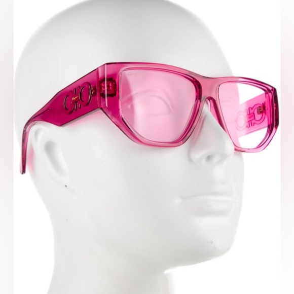 Salvatore Ferragamo Accessories - Salvatore Ferragamo “MARCHON” transparent  Pink Sunglasses with case 🕶️